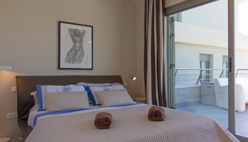 Resa estates longterm rental summer 2022 Ibiza cala Tarida masterbedroom.jpg